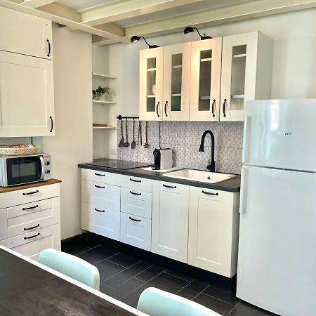 شقة Cozy Loft Marina View سافونا المظهر الخارجي الصورة