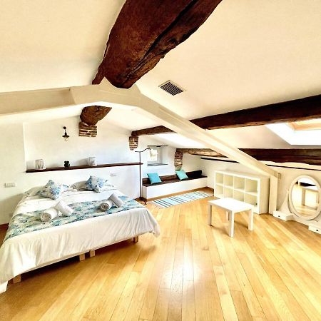شقة Cozy Loft Marina View سافونا المظهر الخارجي الصورة
