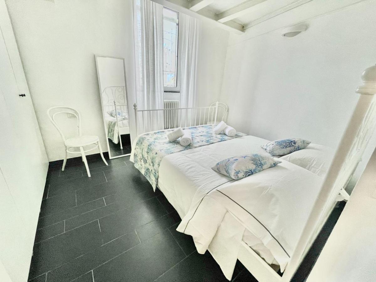شقة Cozy Loft Marina View سافونا المظهر الخارجي الصورة