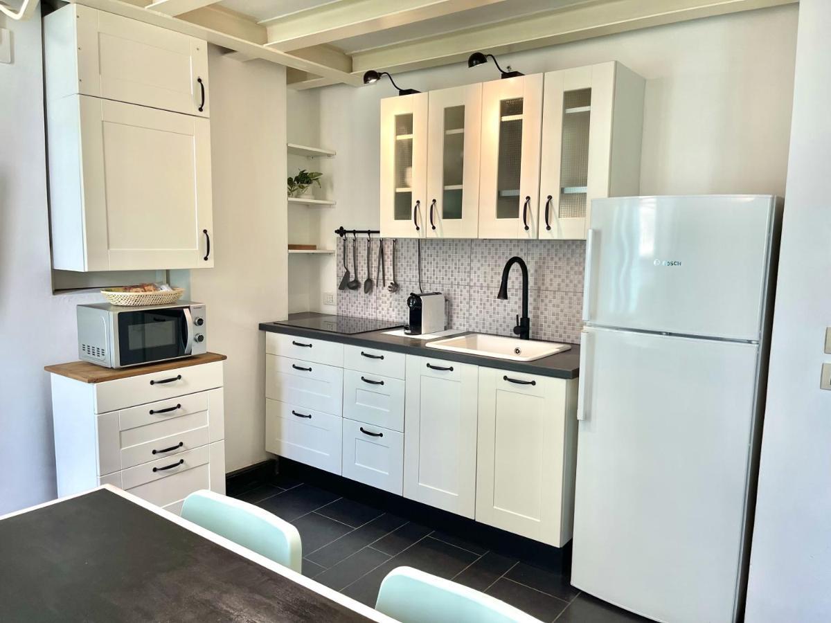 شقة Cozy Loft Marina View سافونا المظهر الخارجي الصورة