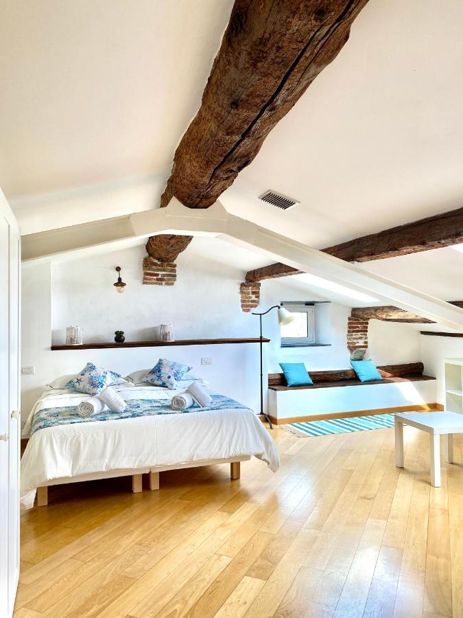 شقة Cozy Loft Marina View سافونا المظهر الخارجي الصورة