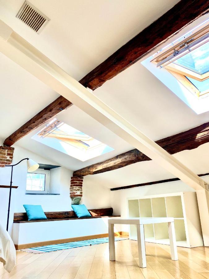 شقة Cozy Loft Marina View سافونا المظهر الخارجي الصورة