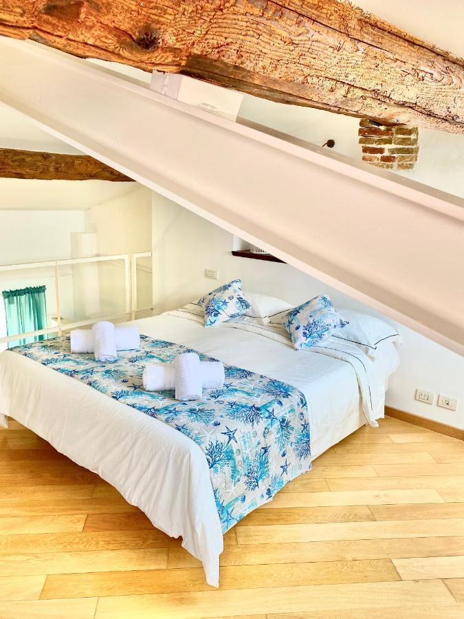 شقة Cozy Loft Marina View سافونا المظهر الخارجي الصورة
