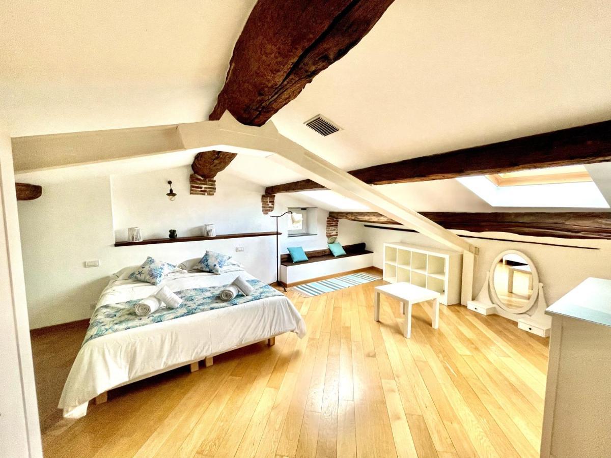 شقة Cozy Loft Marina View سافونا المظهر الخارجي الصورة