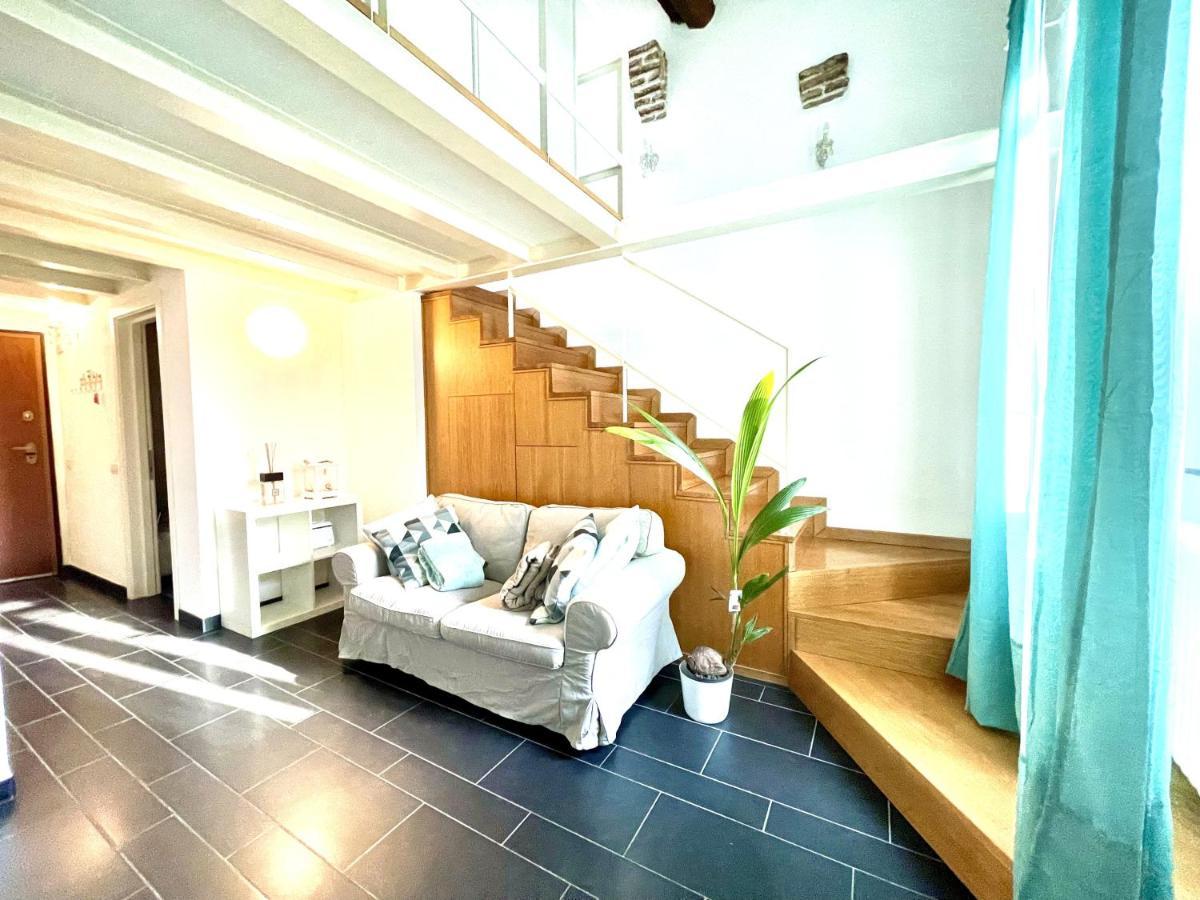 شقة Cozy Loft Marina View سافونا المظهر الخارجي الصورة