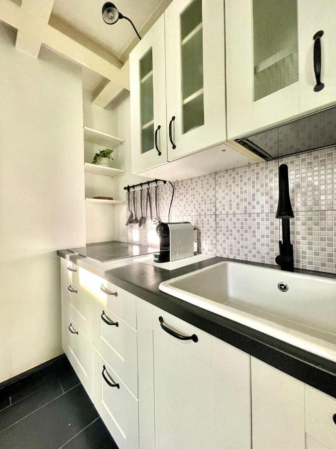 شقة Cozy Loft Marina View سافونا المظهر الخارجي الصورة